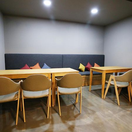 With U Hotel & Guesthouse Sokcho Exterior foto