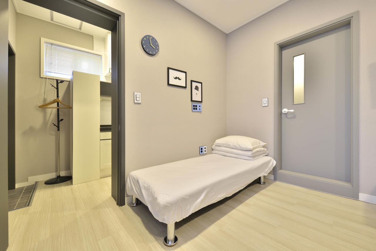 With U Hotel & Guesthouse Sokcho Exterior foto